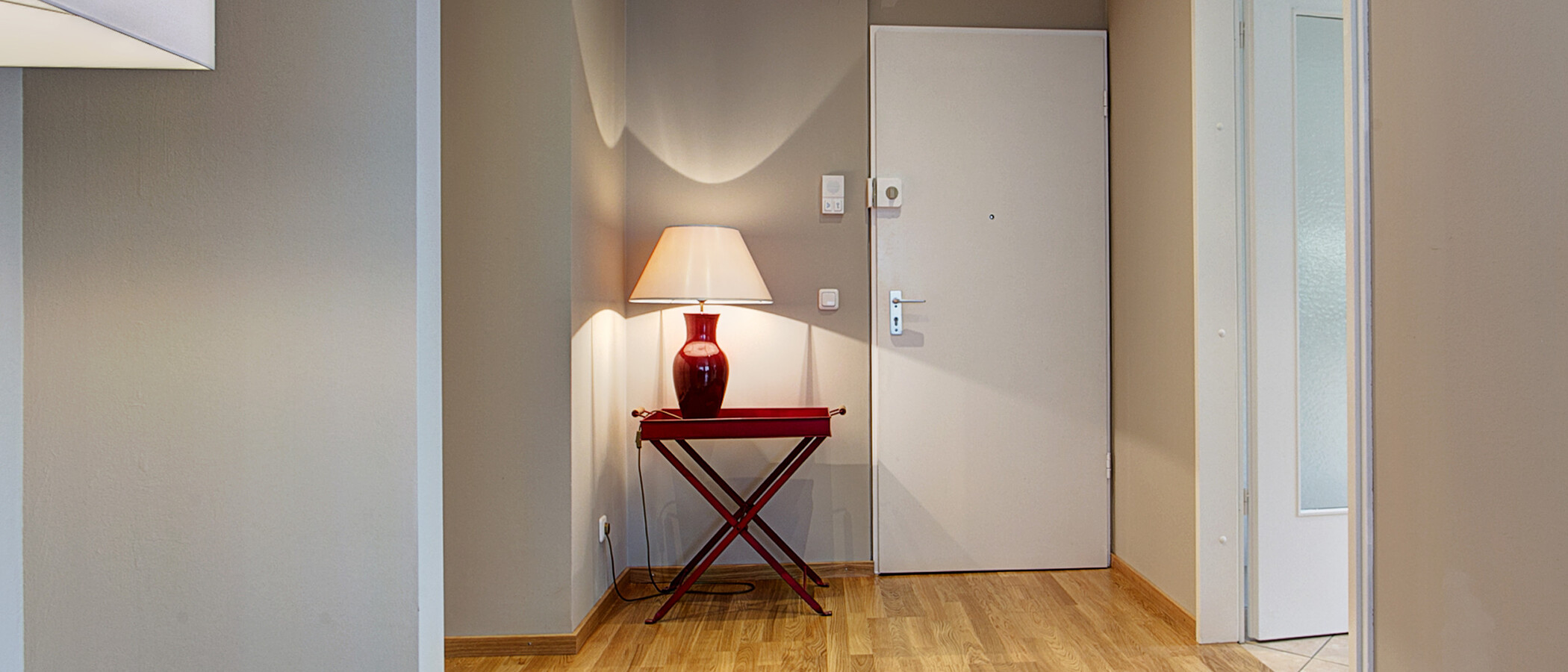 appartement avec terrasse sur le toit München Arabellapark 05 entrée/couloir 9024