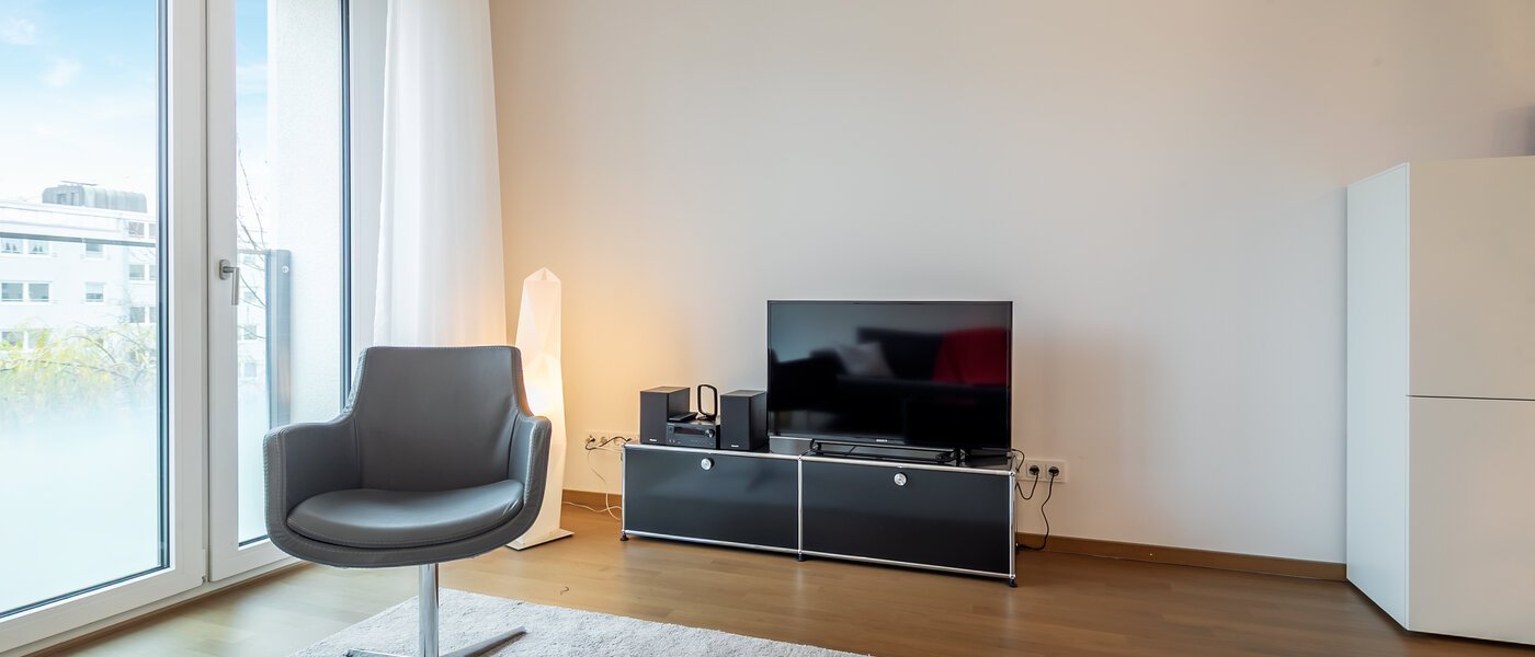 appartement München Neuhausen 04 pièce à vivre 9058