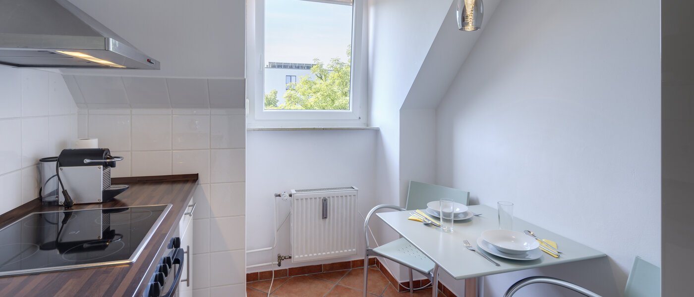 appartement sous les toits München Trudering 02 cuisine 9072