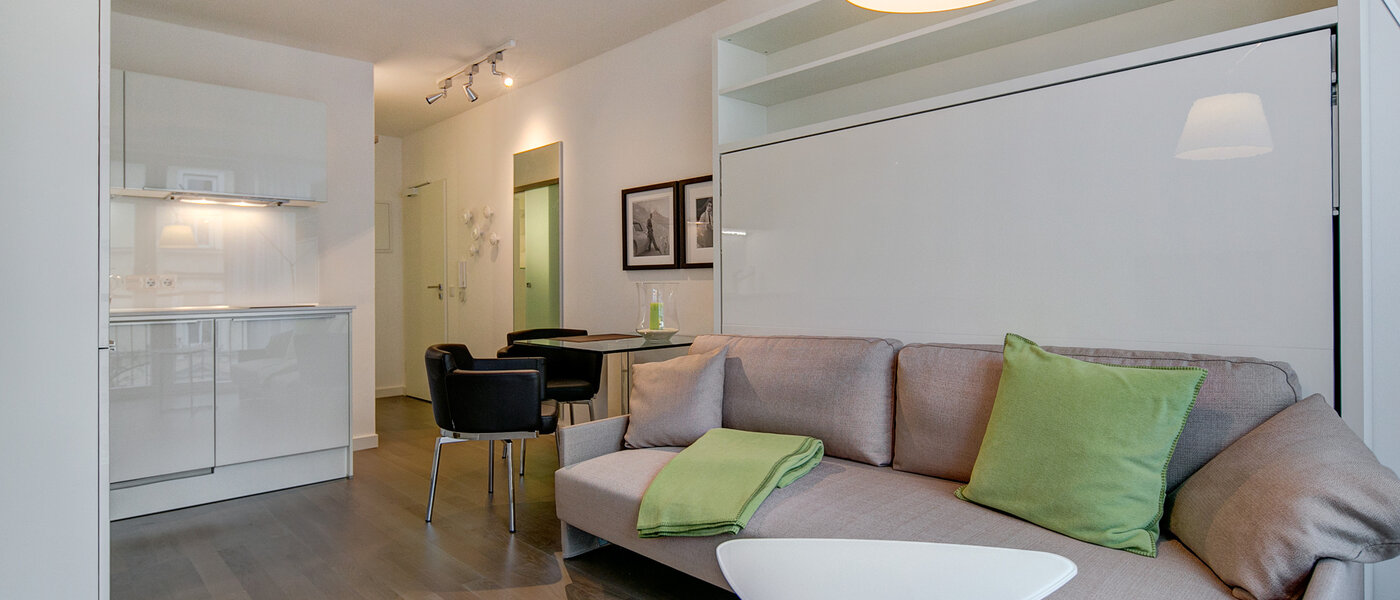 studio München Schwabing-Nord (zw. Leopoldstraße & Englischen Garten) 01 salon 9075