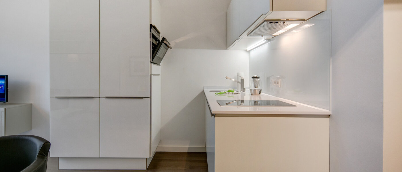 studio München Schwabing-Nord (zw. Leopoldstraße & Englischen Garten) 02 cuisine 9075