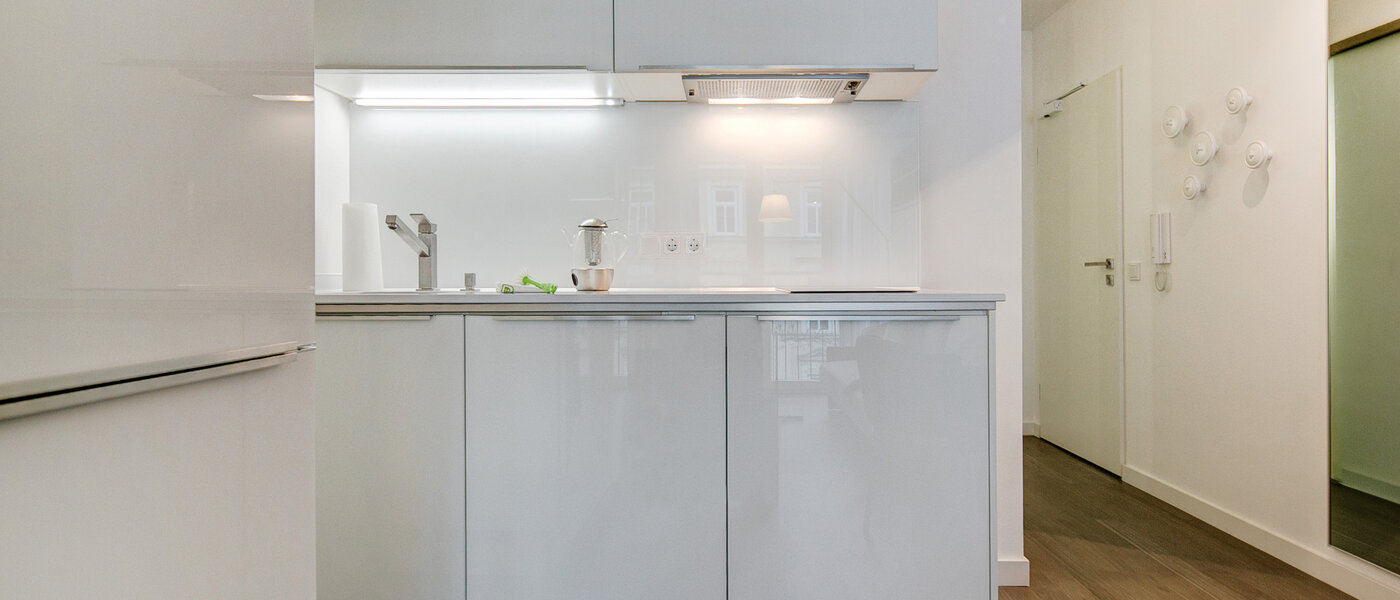 studio München Schwabing-Nord (zw. Leopoldstraße & Englischen Garten) 03 cuisine 9075