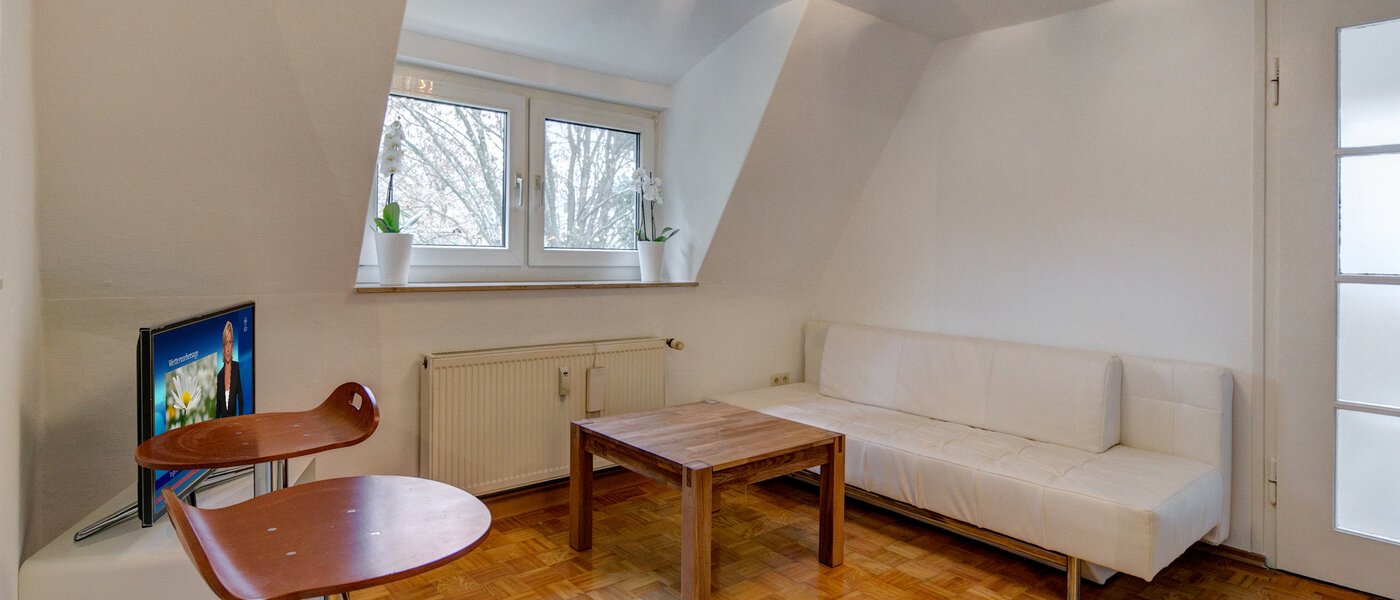 appartement sous les toits Gräfelfing 02 salon 9079