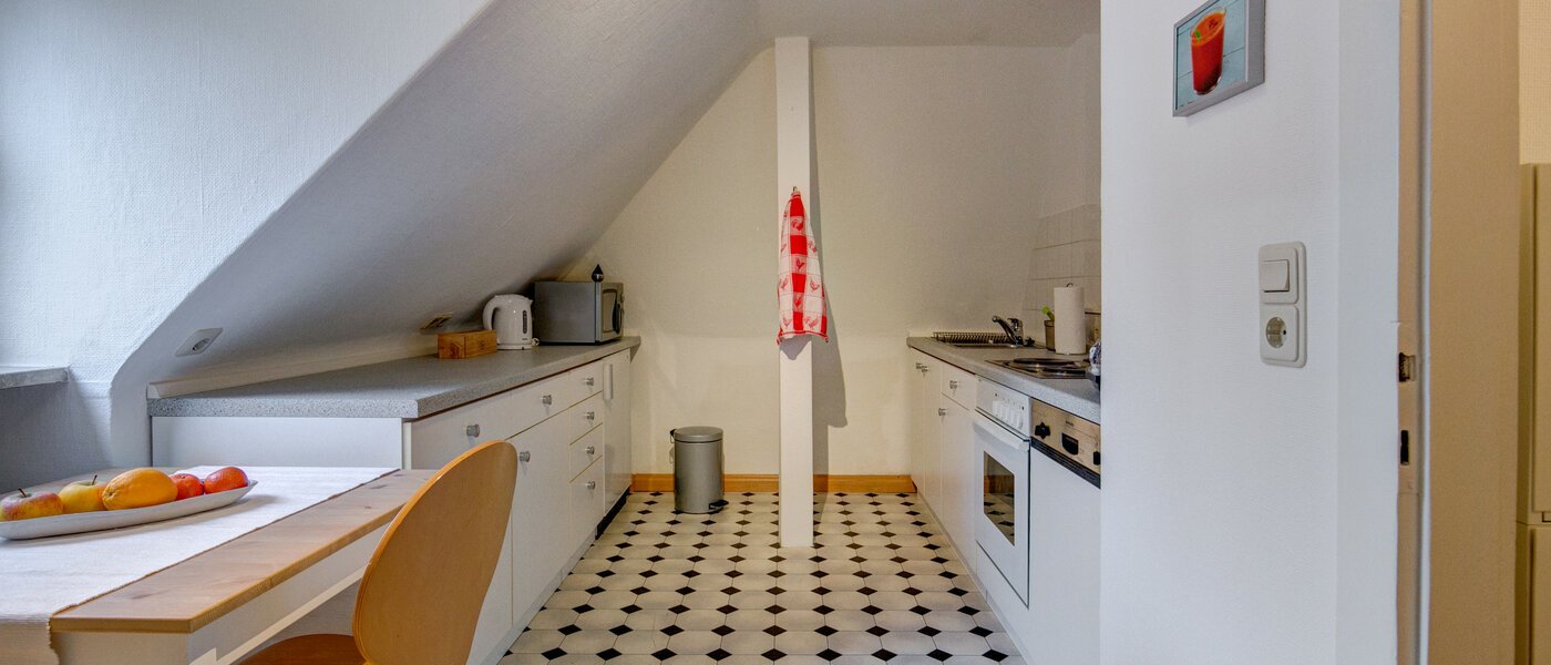 appartement sous les toits Gräfelfing 01 cuisine 9079