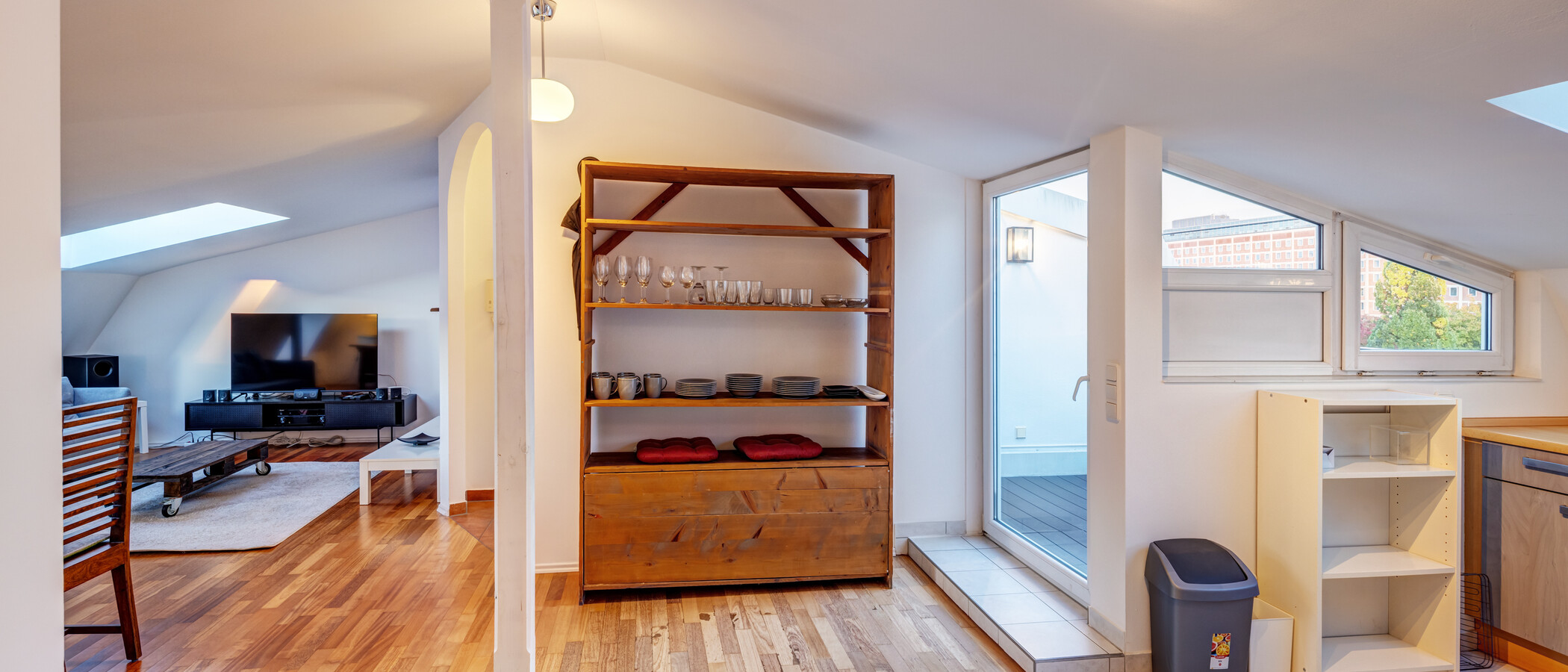 appartement avec terrasse sur le toit München Gärtnerplatzviertel 04 cuisine 9135