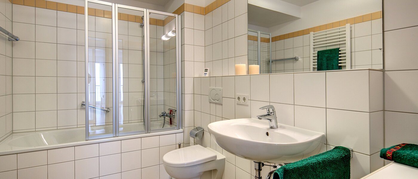 appartement avec terrasse sur le toit München Nymphenburg 01 salle de bain 9208