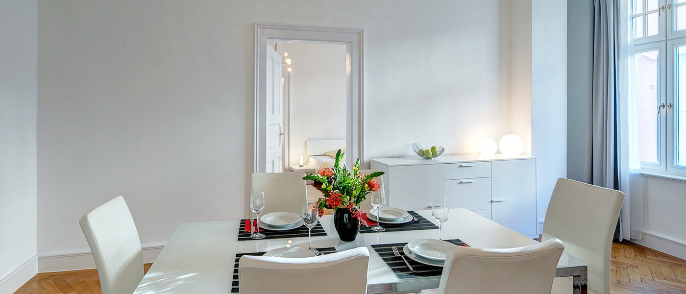 appartement München Maxvorstadt - Rund um den Josephplatz 05 salle à manger 926