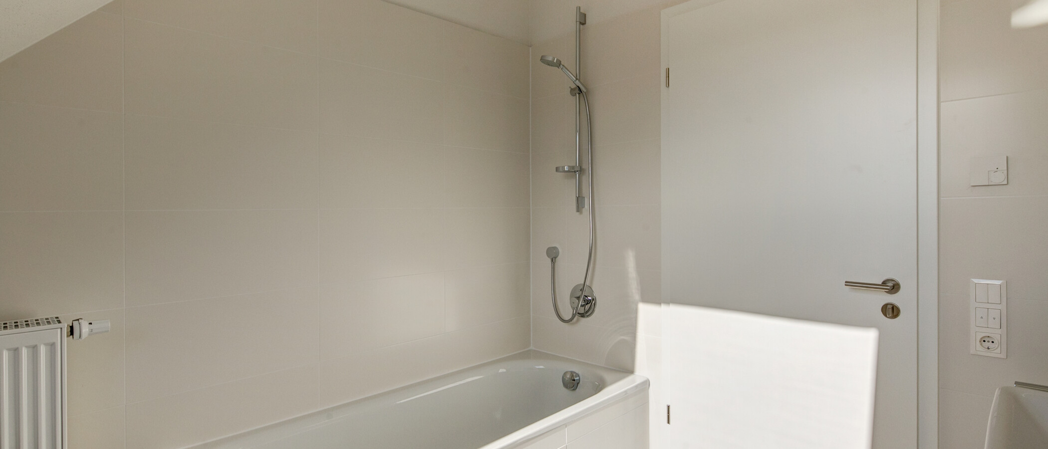 appartement sous les toits München Obermenzing 01 salle de bain 9287
