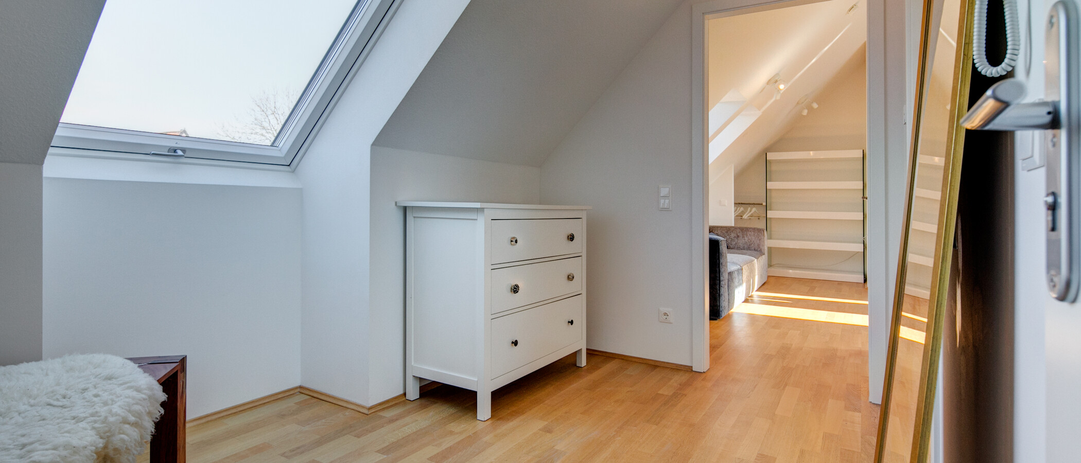 appartement sous les toits München Obermenzing 02 entrée/couloir 9287