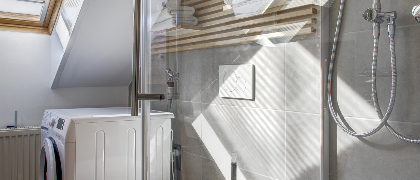 appartement sous les toits München Trudering 02 salle de bain 9309