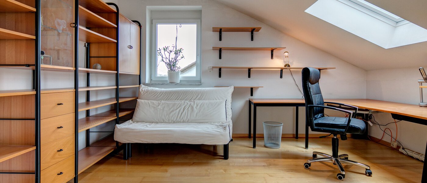 appartement sous les toits München Feldmoching 01 bureau 9344