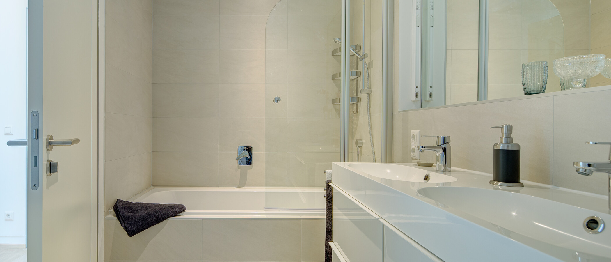 appartement München Maxvorstadt - Westen 01 salle de bain 9408