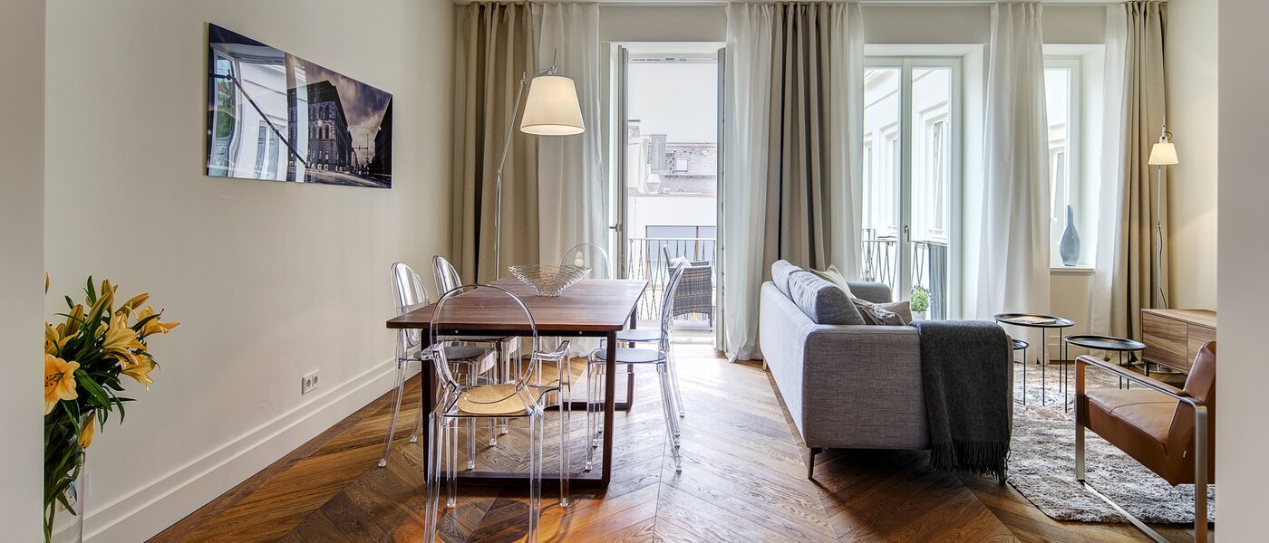 appartement München Maxvorstadt - Rund um den Josephplatz 03 salle à manger 9480