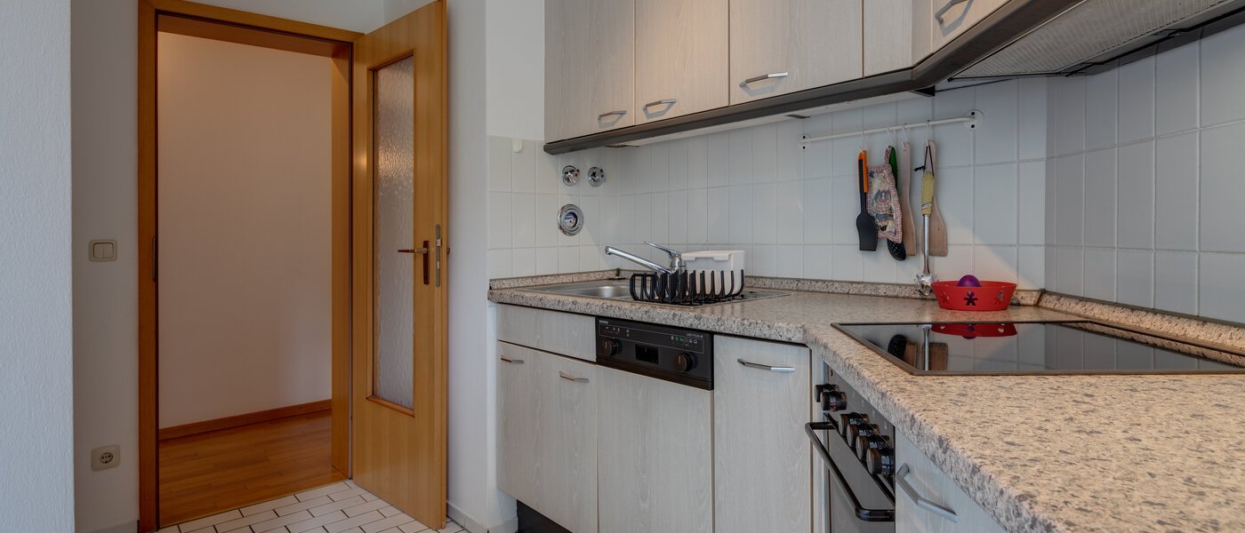 appartement München Schwabing (links der Leopoldstraße) 03 cuisine 9548