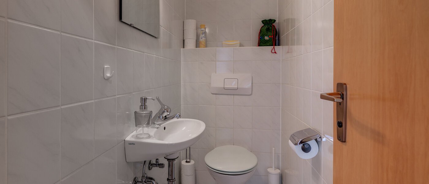 appartement München Schwabing (links der Leopoldstraße) 01 toilettes séparées 9548