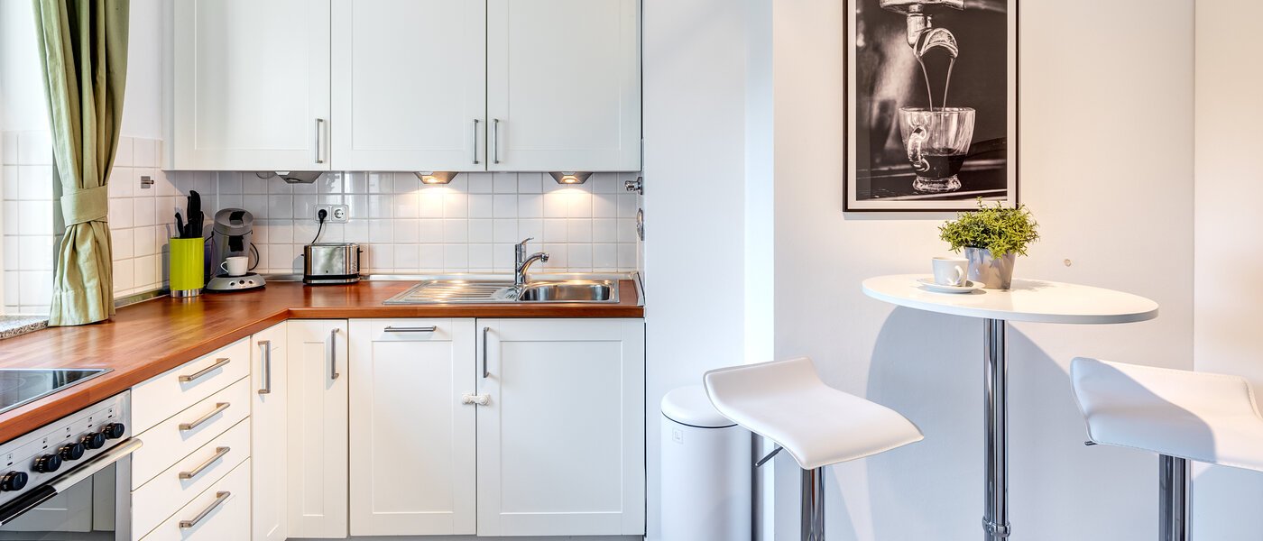 appartement München Schwabing-Nord (zw. Leopoldstraße & Englischen Garten) 02 cuisine 9573