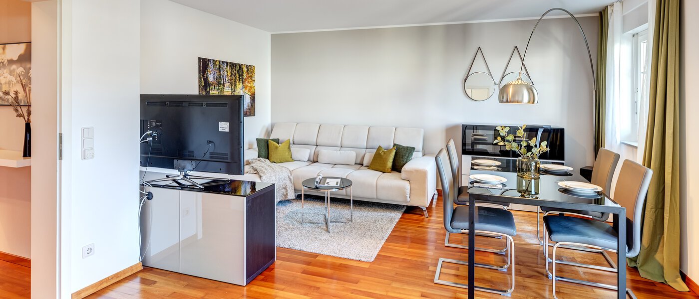 appartement München Schwabing-Nord (zw. Leopoldstraße & Englischen Garten) 03 pièce à vivre 9573