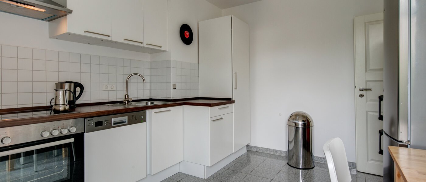 appartement style maisonnette München Lehel 04 cuisine 9580