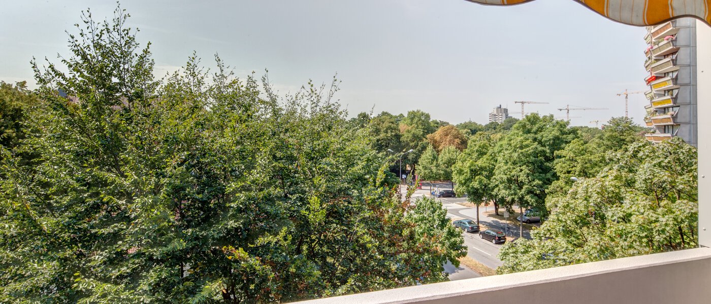 studio München Schwabing-Nord (zw. Leopoldstraße & Englischen Garten) 02 balcon 9622