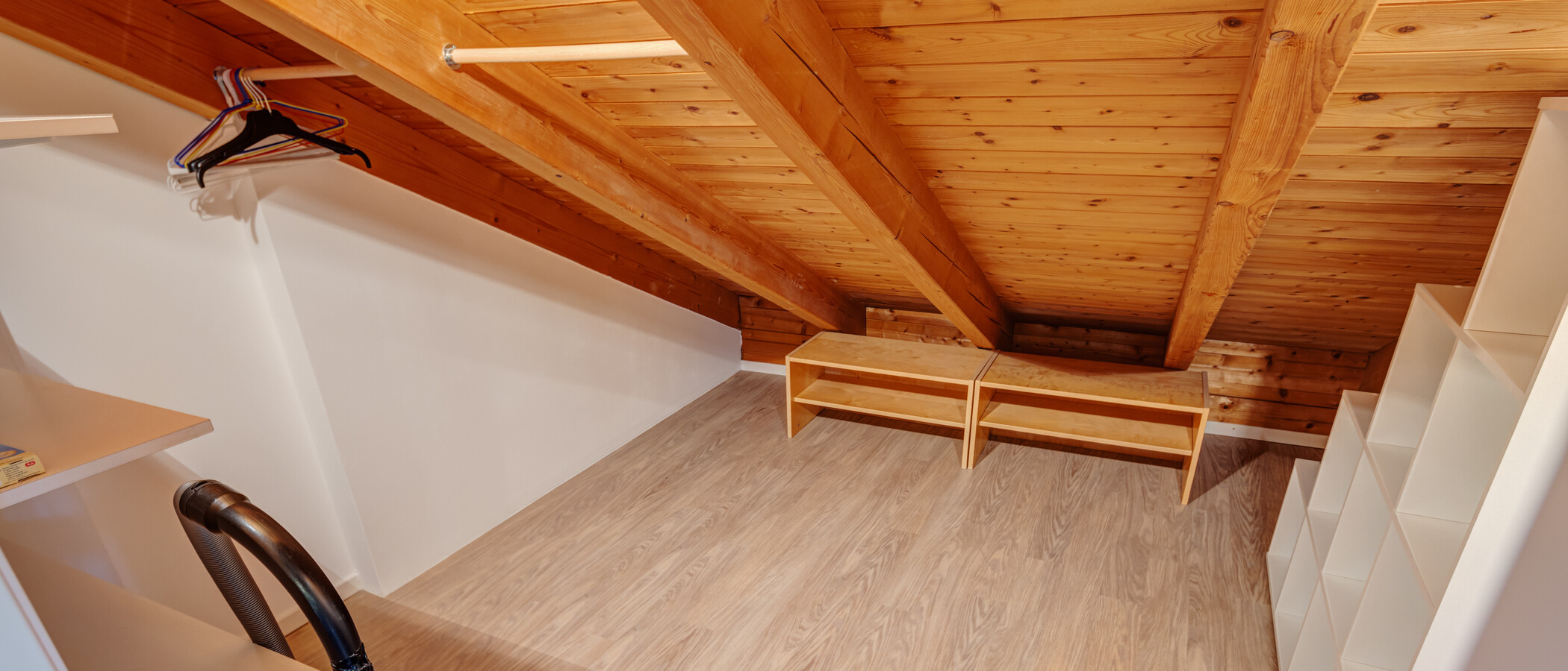 appartement sous les toits Gauting 01 débarras 9625