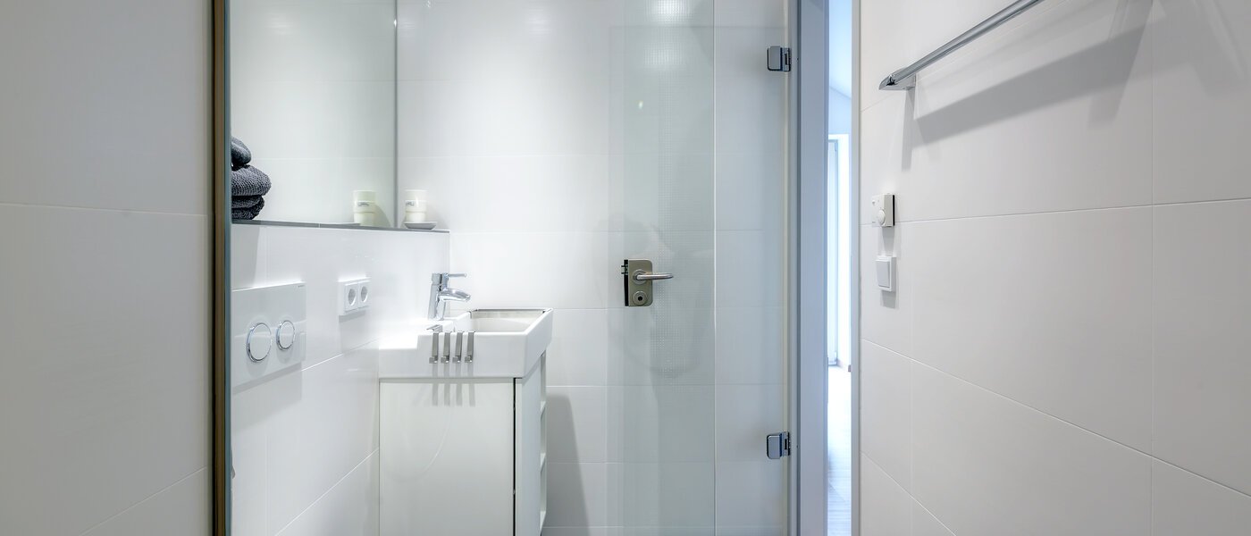 appartement style maisonnette avec mezzanine Unterschleißheim Lohhof 02 salle de bain 9676