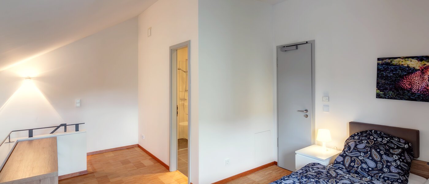 appartement style maisonnette avec mezzanine Unterschleißheim Lohhof 03 dormir 9676