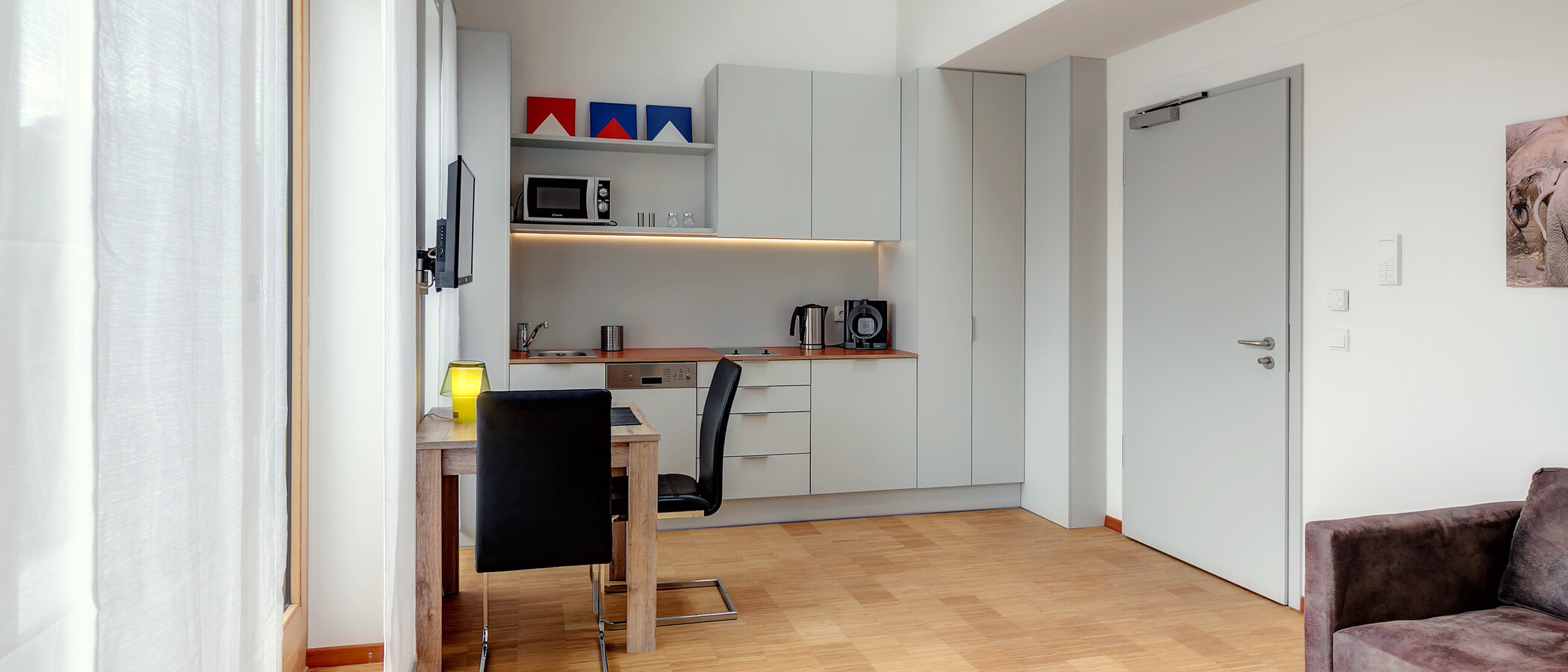 appartement style maisonnette avec mezzanine Unterschleißheim Lohhof 03 salon 9677