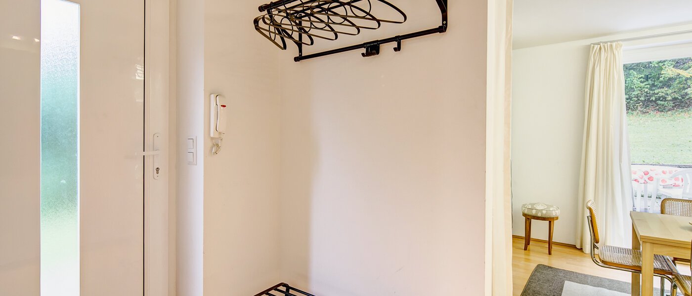 appartement avec jardin Gauting Stockdorf 02 entrée/couloir 9728