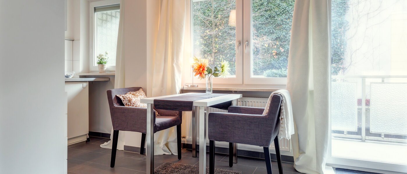 studio München Schwabing (rechts der Leopoldstraße) 03 salon 9736