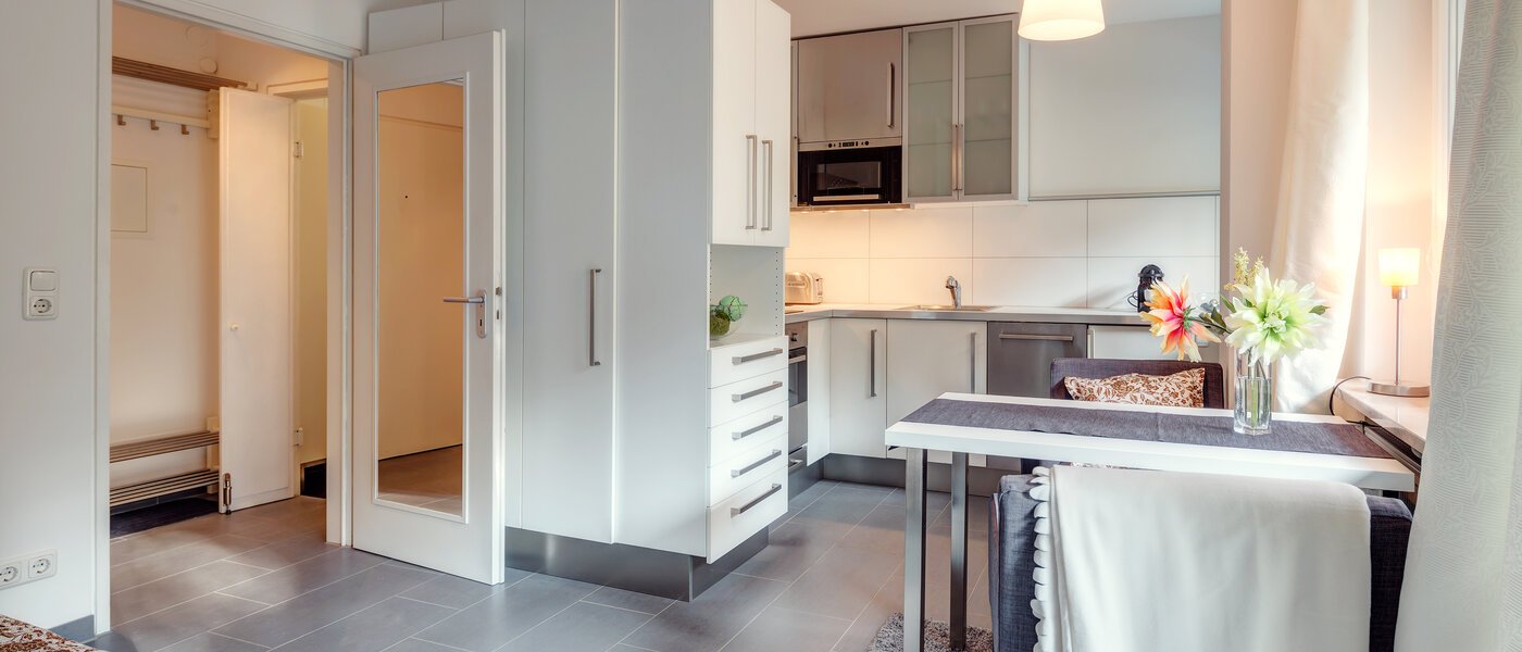 studio München Schwabing (rechts der Leopoldstraße) 04 salon 9736