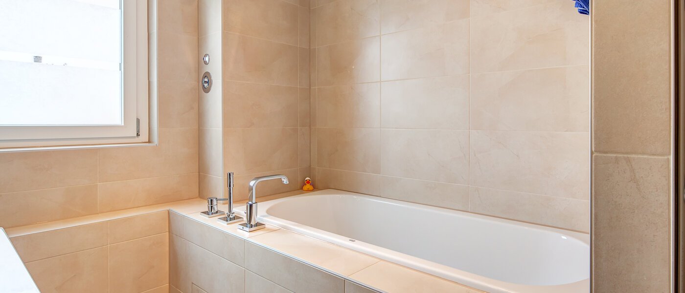 appartement München Parkstadt Schwabing 03 salle de bain 9790