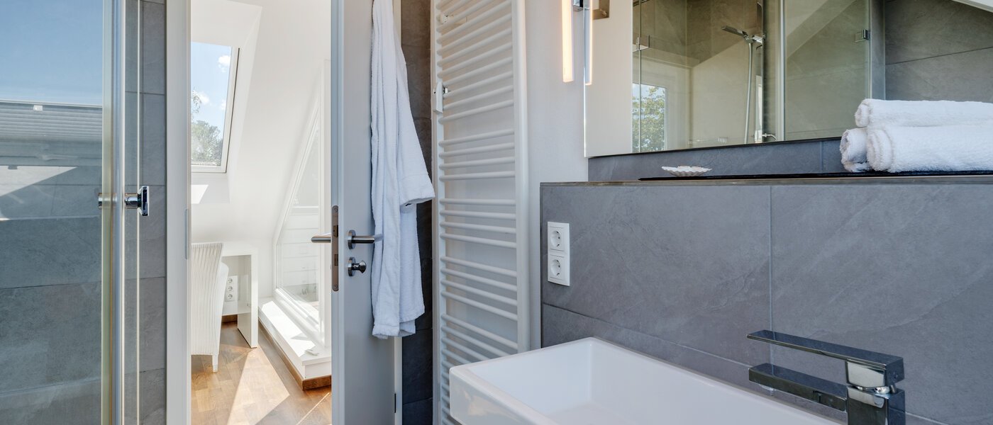 appartement avec terrasse sur le toit München Untermenzing 02 salle de bain 9794