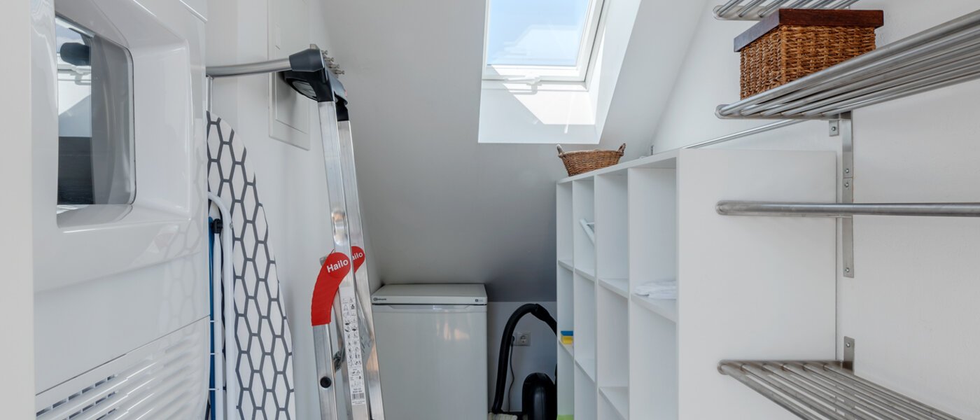 appartement avec terrasse sur le toit München Untermenzing 01 débarras 9794