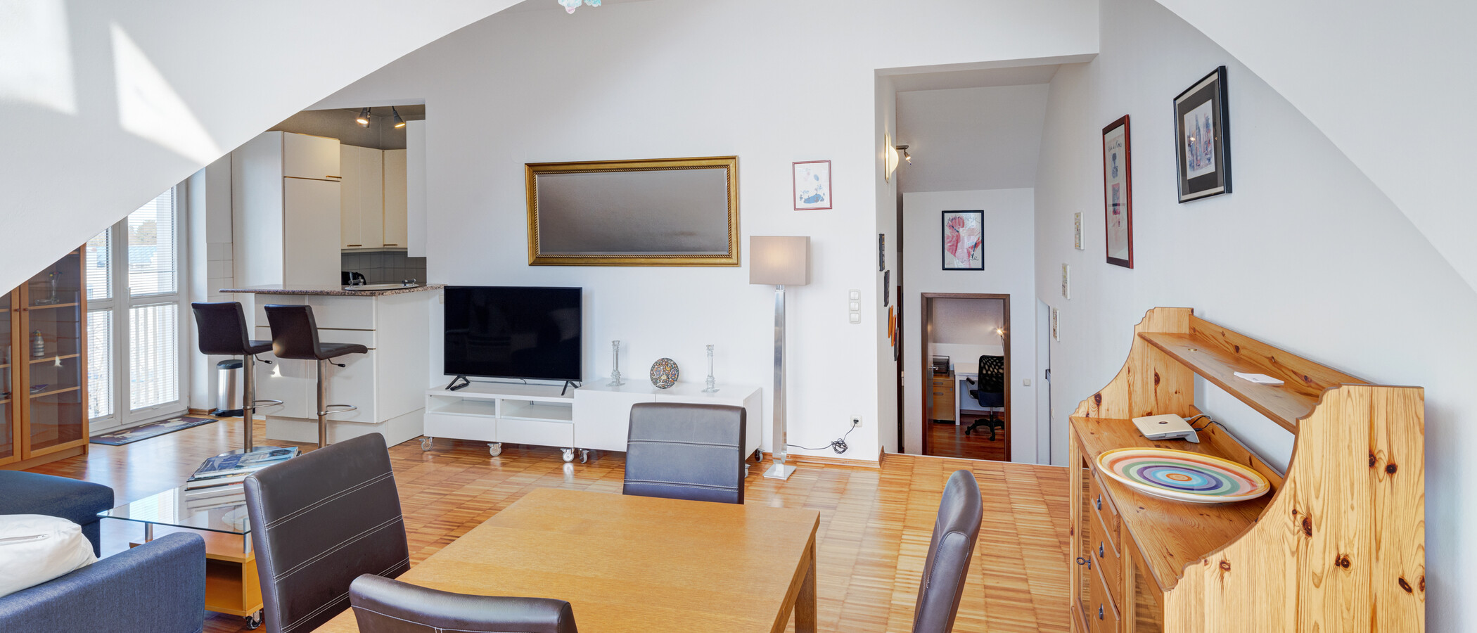 appartement sous les toits Ottobrunn 03 pièce à vivre 9824