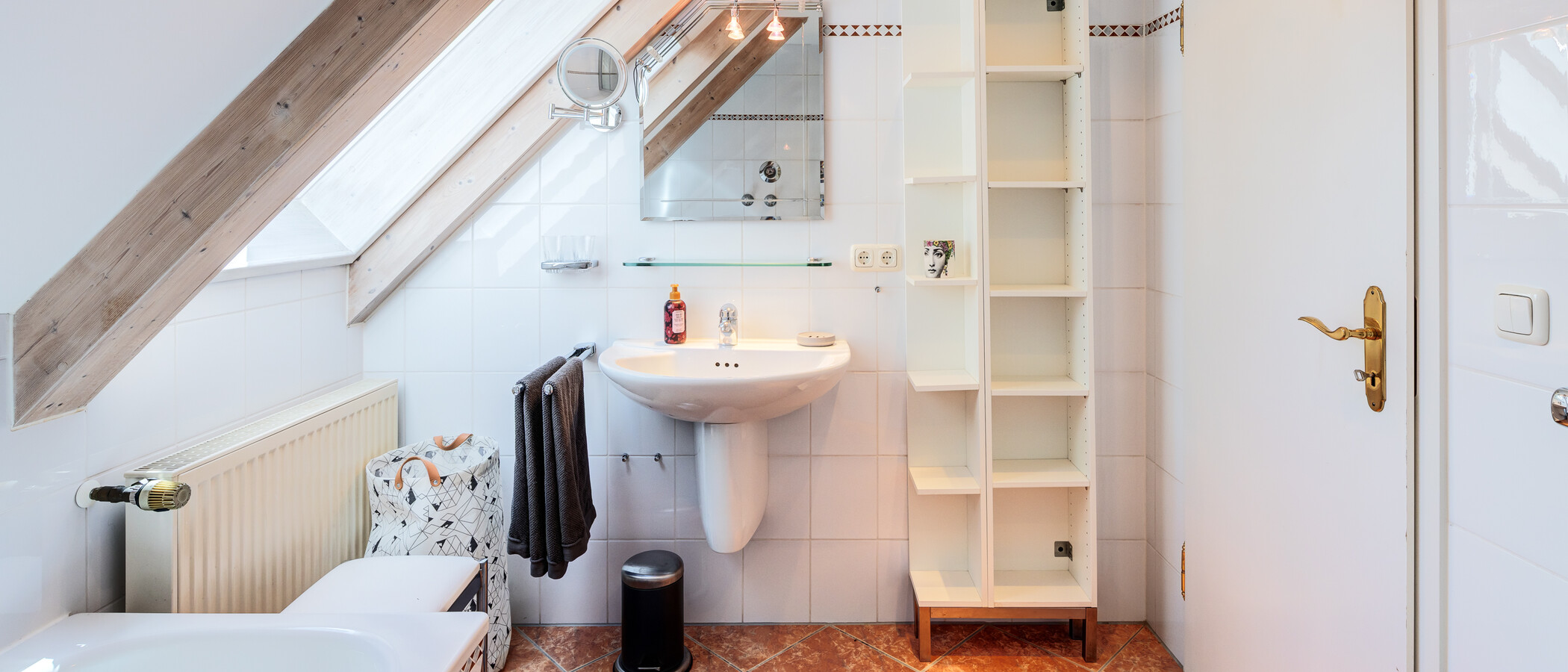 appartement style maisonnette München Thalkirchen 03 salle de bain 9867