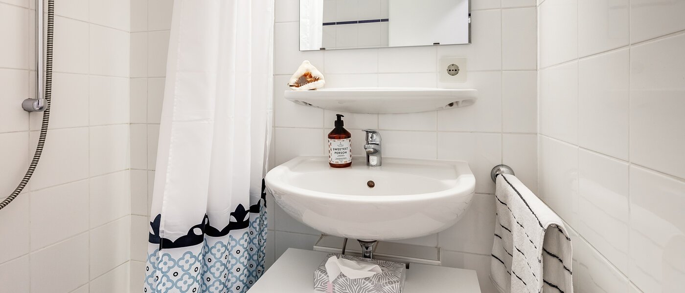 appartement München Schwabing-Nord (zw. Leopoldstraße & Englischen Garten) 01 salle de bain 9873