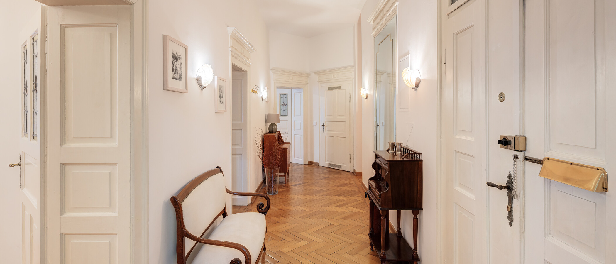 appartement München Schwabing-Nord (zw. Belgrad- & Leopoldstraße) 02 entrée/couloir 9895
