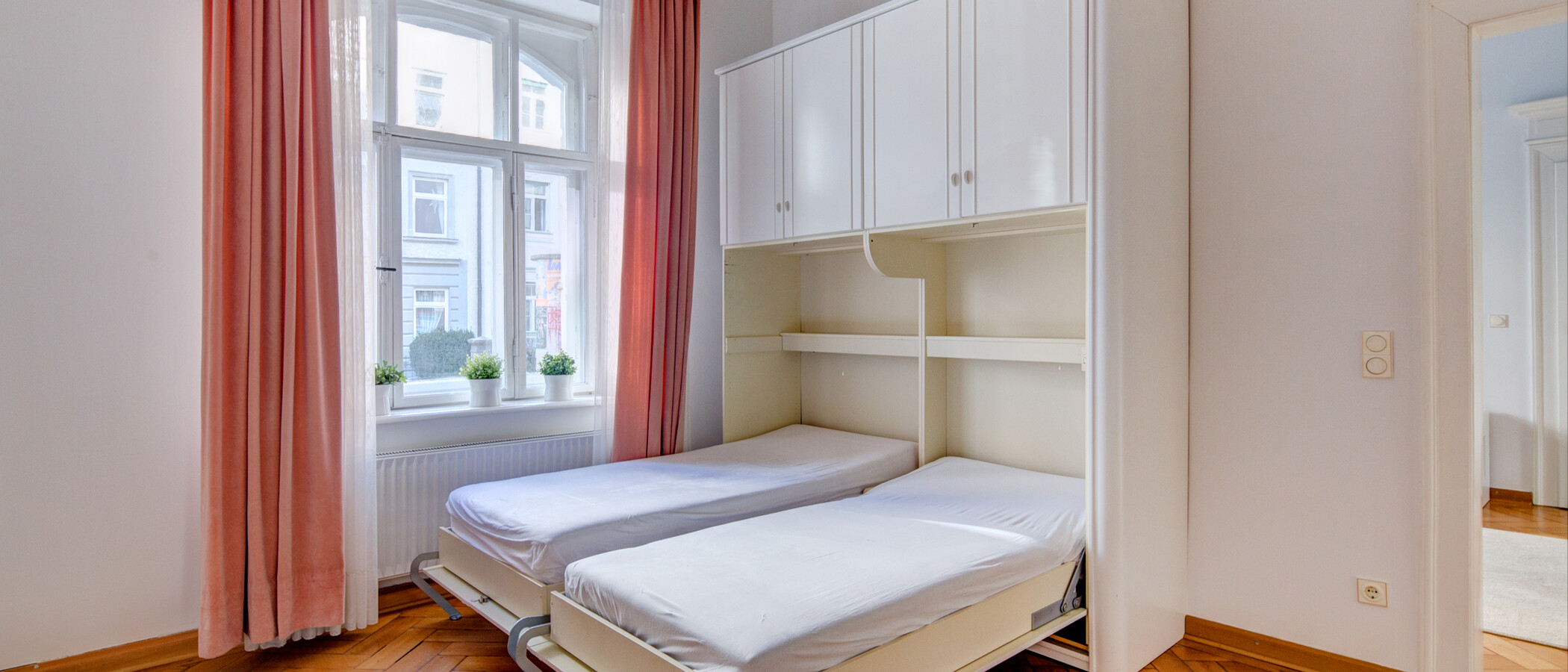 appartement München Schwabing-Nord (zw. Belgrad- & Leopoldstraße) 04 salle à manger 9895