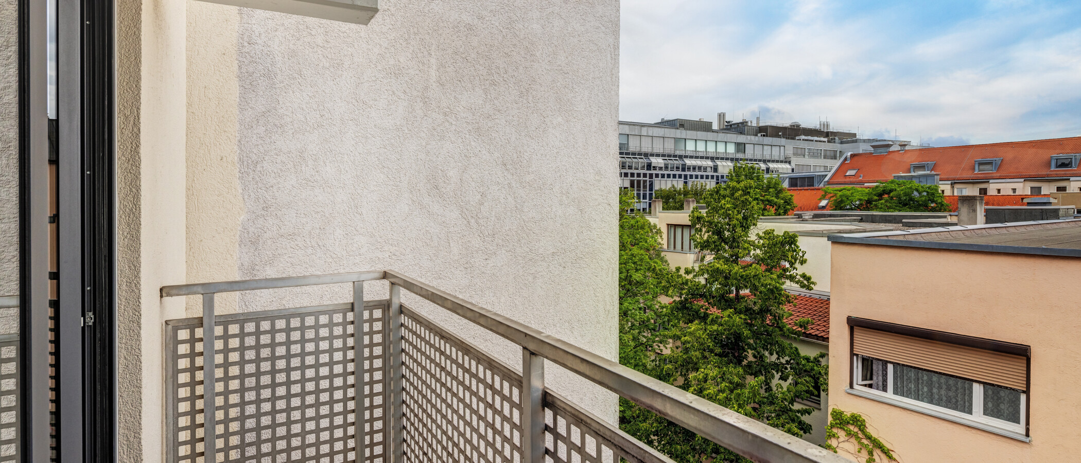 studio München Maxvorstadt 02 balcon 9951