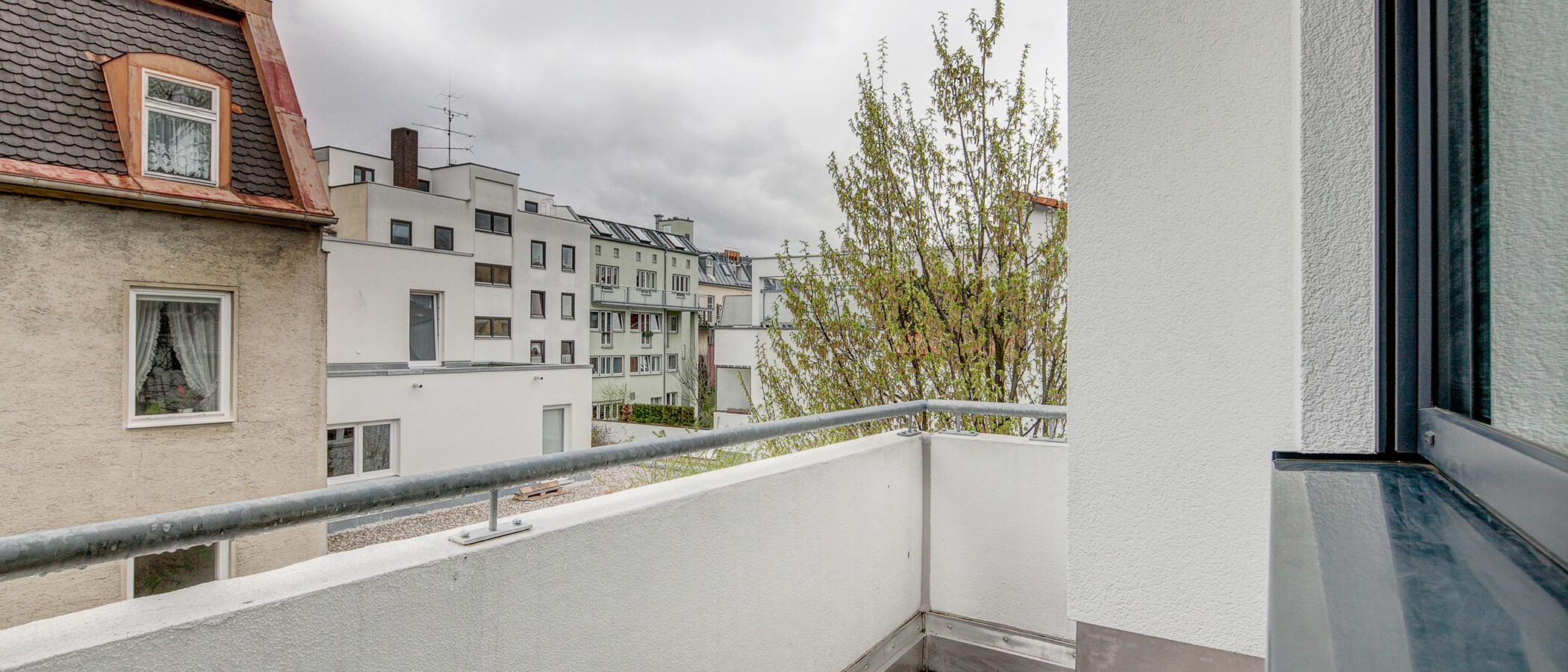 studio München Milbertshofen 01 balcon 9971
