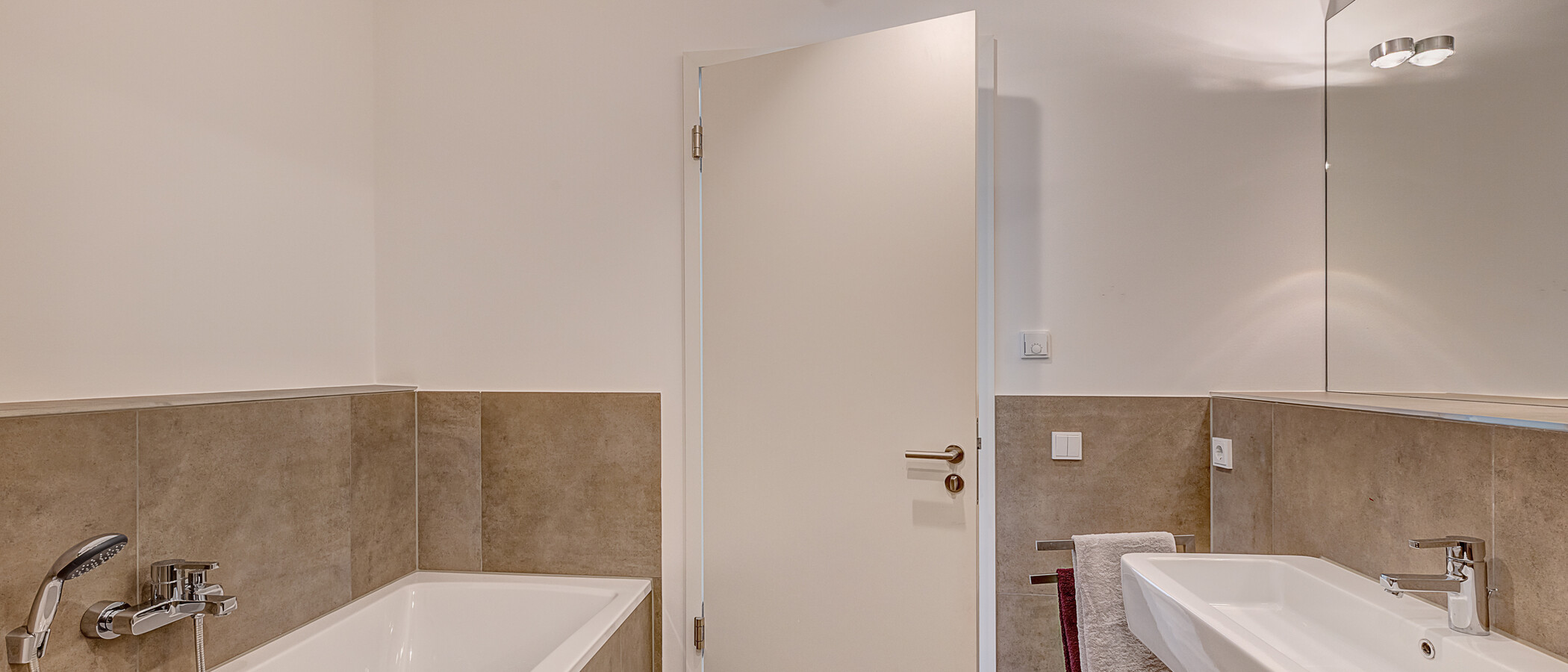 appartement München Ludwigsvorstadt 03 1ère salle de bain 9983