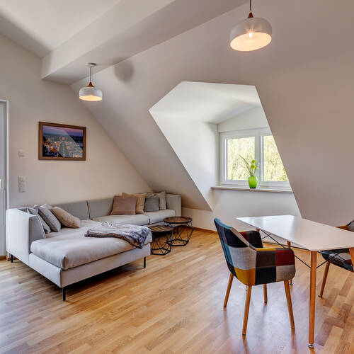 appartement sous les toits avec 2 pièces | Munich-Trudering | 13137