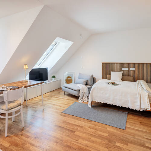 appartement sous les toits avec 1 pièce | Munich-Riem | 14957