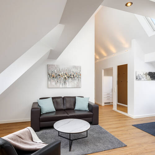 appartement sous les toits avec 2 pièces | Munich-Schwabing | 5576