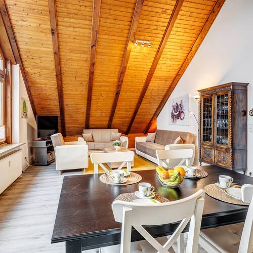 appartement sous les toits avec 3 pièces | Munich-Berg am Laim | 8602