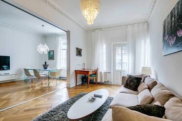 Appartement très beau et meublé à Schwabing