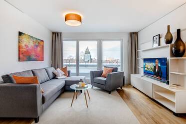 Appartement avec terrasse sur le toit très beau et meublé à Milbertshofen