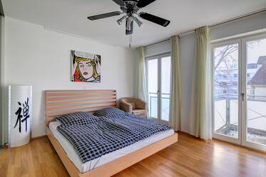 Appartement sous les toits beau et meublé à Laim