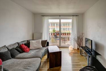 Appartement beau et meublé à Sendling