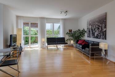 Appartement style maisonnette très beau et meublé à Neubiberg